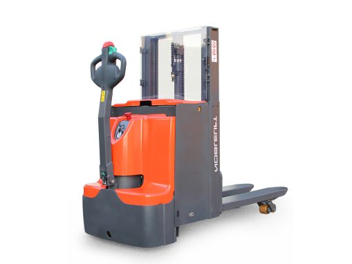Xe nâng điện thấp