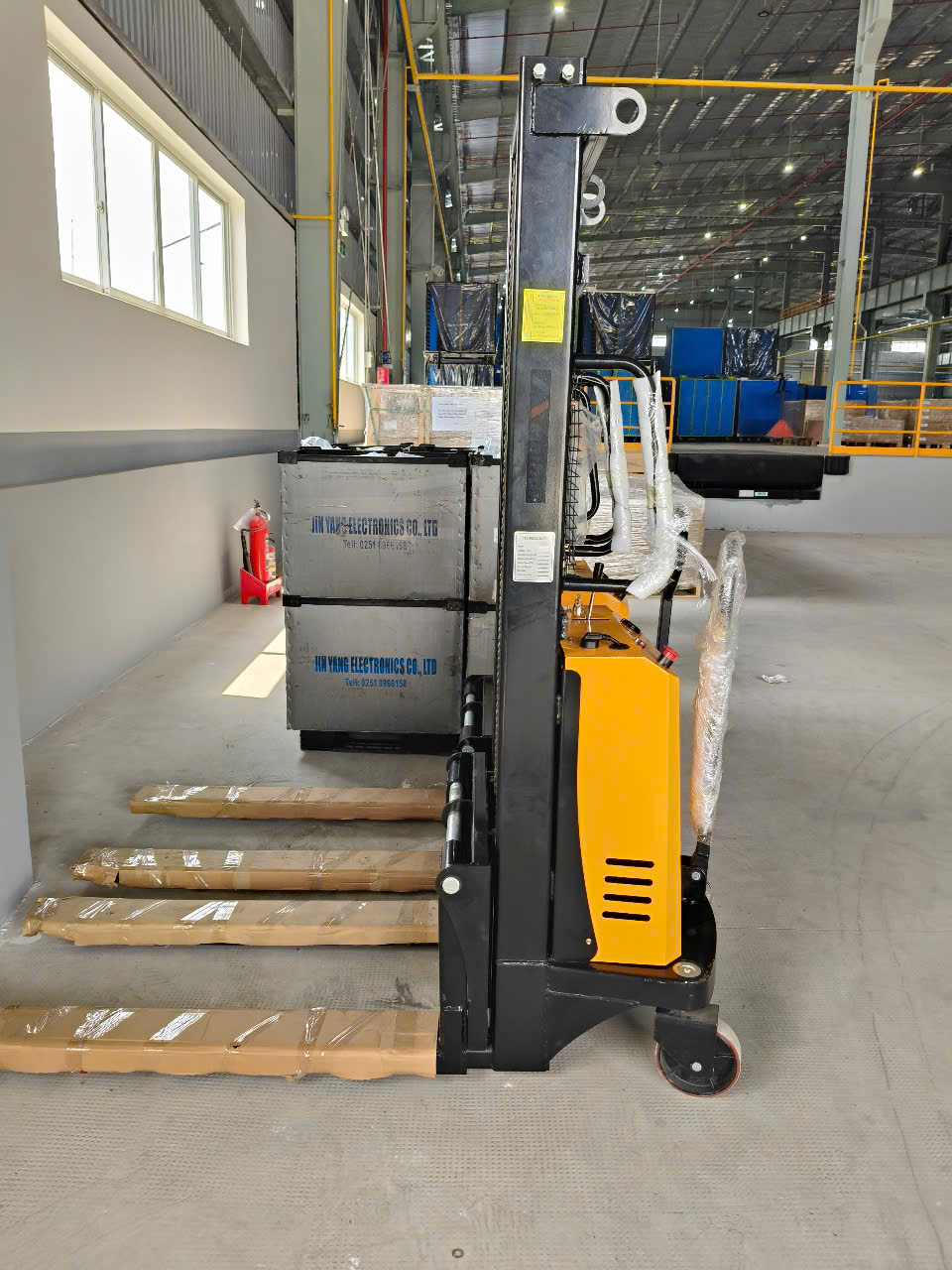 Xe nâng bán tự động 1.5 tấn MAIHUI CDSD1525/30/35 - 0938.164.386